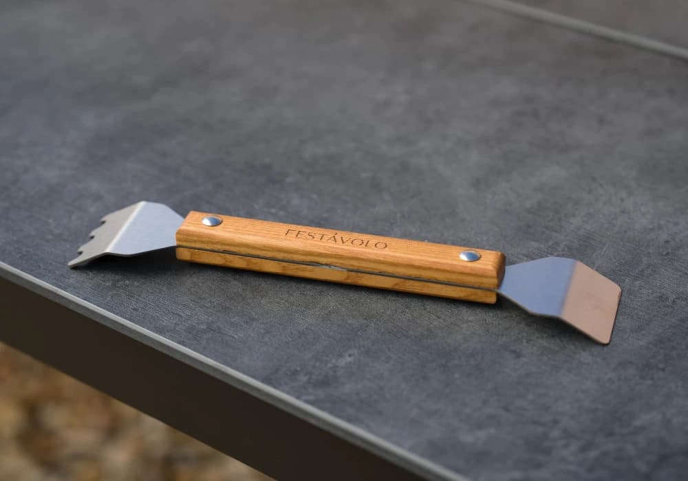 Pan Lifter